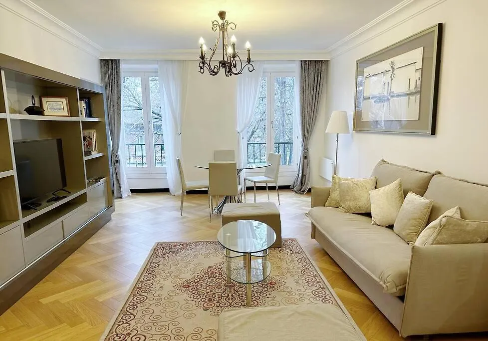 Apartment Elegant 4 Pieces Au Coeur Du Artiste *