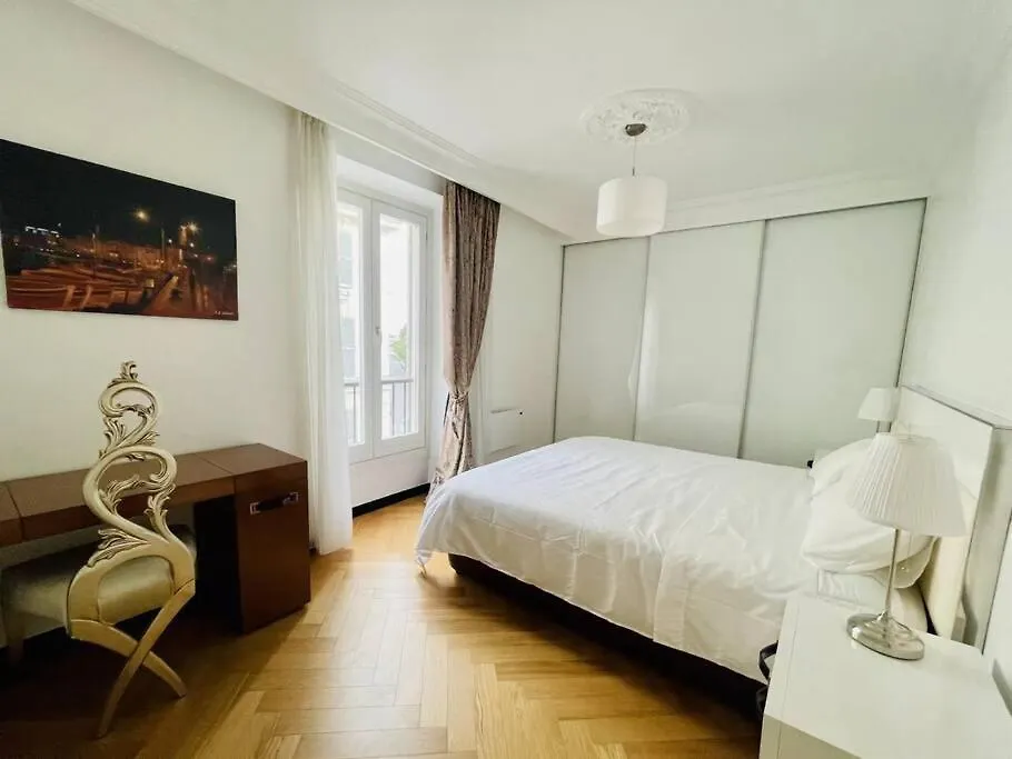 Elegant 4 Pieces Au Coeur Du Artiste Apartment Paris